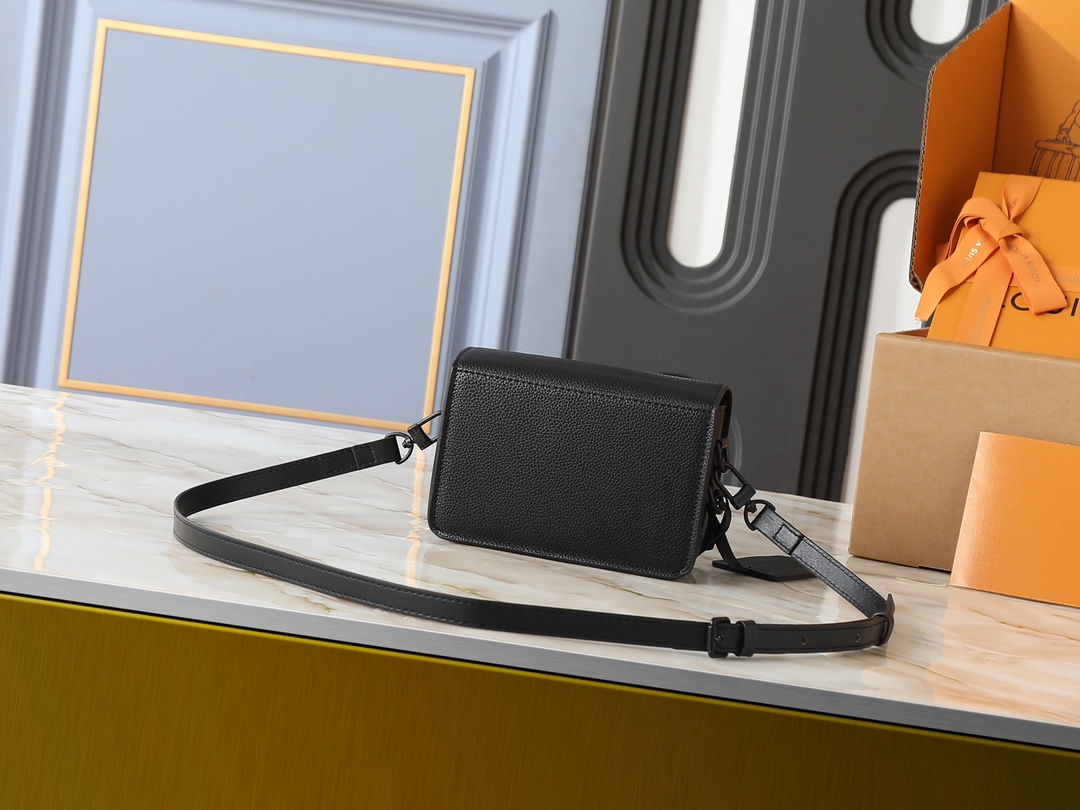 2色ルイヴィトン Mini Flapメッセンジャーバッグ M82085 M82086 LVスーパーコピーバッグN品国内発送後払い対応代引き可能人気サイト